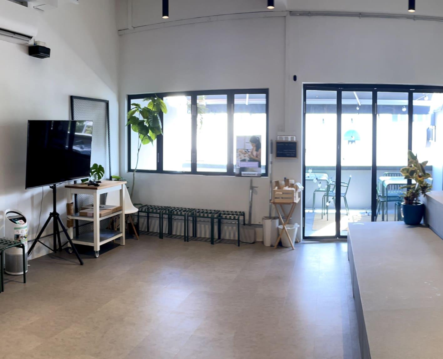 Empty space room